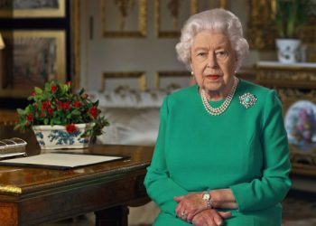 Reagon Boris Johnson për gjendjen shëndetësore të Mbretëreshës Elizabeth II