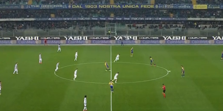 Juventusi humbi nga Verona, mposhtet me rezultat 2-1