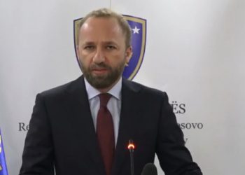 Abelard Tahiri reagon pas dështimit të mbledhjes së Kryesisë