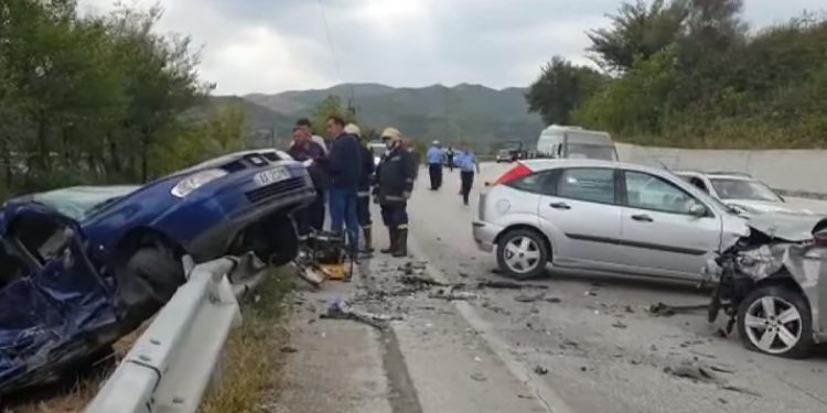 Mbi 1.000 persona kanë humbur jetën në aksidente në Shqipëri gjatë 5 viteve