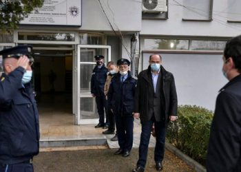 Kurti në stacionin policor të Deçanit: Po rritet sasia e informacionit pë rastin në Gllogjan