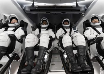 Pas 6 muajve në hapësirë kthehen në Tokë 4 astronautë