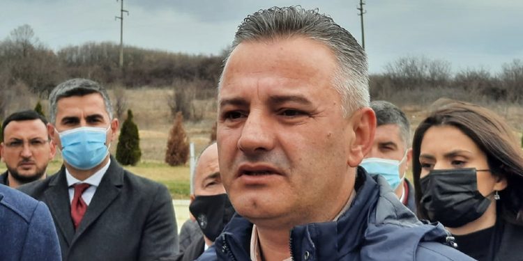 Jashari bën homazhe në Prekaz: Falë UÇK-së, arritëm ta kurorzojmë këtë liri