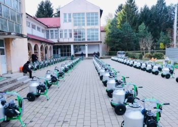 Komuna e Deçanit ndanë 77 mjelëse për fermerët deçanasë