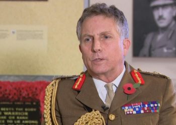 Gjenerali Carter: Ekziston një rrezik i shpërthimit të një lufte mes Perëndimit dhe Rusisë