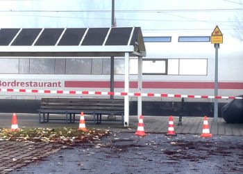 Në Gjermani lëndohen disa persona nga një sulm me thika në një tren