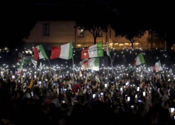 Qindra protestues marshojnë në Romë kundër detyrimit të certifikatës së vaksinimit