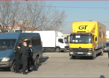 Fillon shpërndarja e materialit zgjedhor në Kosovë