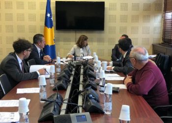 Deputetët diskutojnë me dyer të mbyllura për rritjen e buxhetit të AKI-së