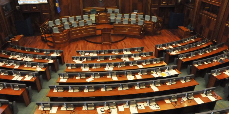Këta janë 2 deputetët që do të zëvendsojnë Nurën dhe Hamzën në Kuvend