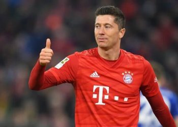 Sulmuesi i Bayern Munichut, sulmuesi i vitit