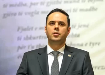 Abdixhiku: Urime 28 Nëntori shqiptarë!