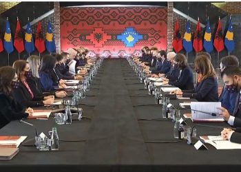 Nënshkruhet marrëveshja për shkurtimin e afateve të njohjes së diplomave