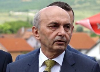 Mustafa -Pecit: Më vjen keq të lëshohem në nivel të një adoleshenti politik