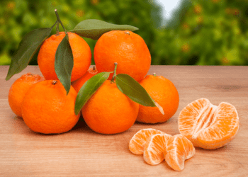 Çfarë mund t’iu ndodh nëse e teproni duke ngrënë mandarina?