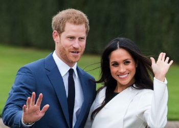 A do të pranojnë Meghan dhe Harry ftesën për Krishtlindje nga familja mbretërore?