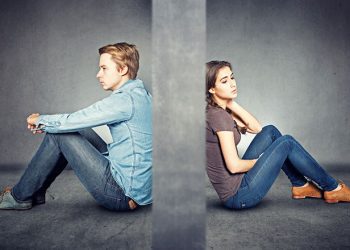 Këto janë 7 situatat më të sikletshme që përballet një çift pas ndarjes