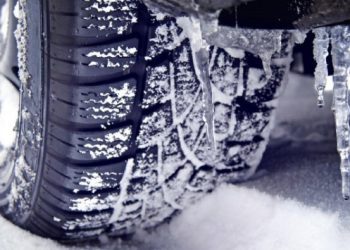 Nga 15 Nëntori duhet t’i vendoseni pajisjet dimërore në vetura