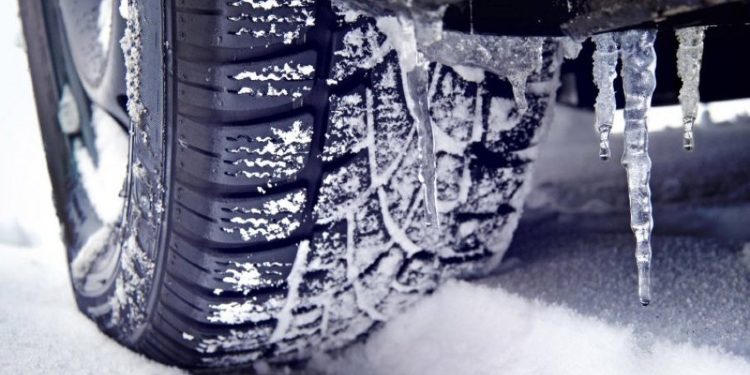 Nga 15 Nëntori duhet t’i vendoseni pajisjet dimërore në vetura