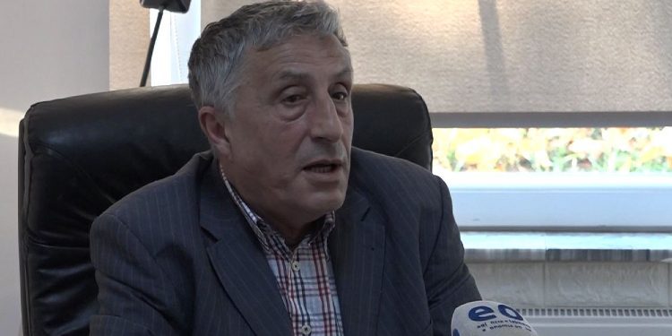 A do të pranojë SBASHK-u rishikimin e legjislacionit për vlerësimin e mësimdhënësve?