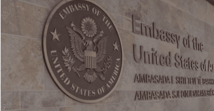 Ambasada e SHBA-së: Jemi të tronditur nga sulmi në Gllogjan
