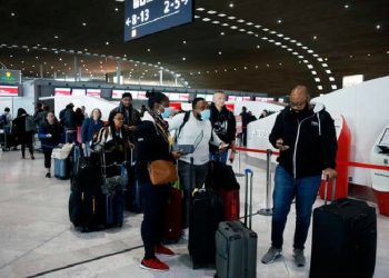 SHBA të Hënën hap kufijtë për udhëtarët e vaksinuar plotësisht