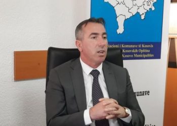 AKK kërkon heqjen e orës policore dhe maskave në ambiente të hapura