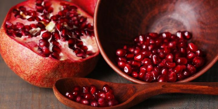 Çfarë i ndodh organizmit nëse hani shegë në mëngjes?!