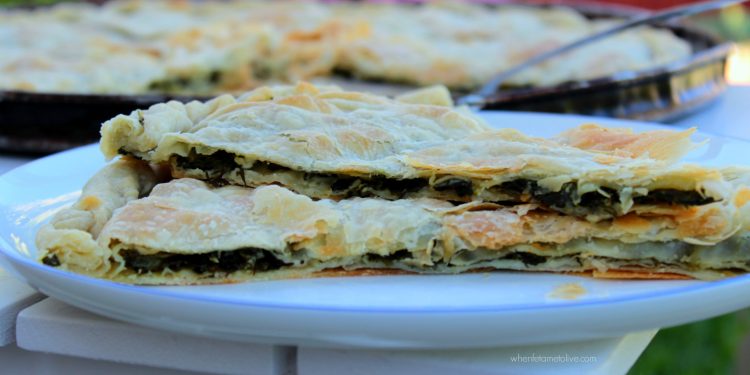 Lakror i ngrohtë me presh, i përsosur për këto ditë të ftohta