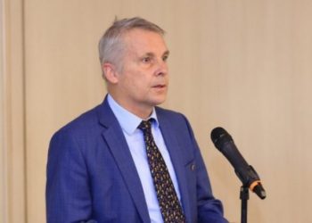 Jorn Rohde: I tronditur nga ky sulm i dhunshëm në autobusin e nxënësve