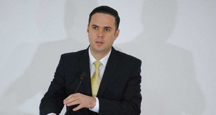 Abdixhiku: Një Qeveri e paaftë, tallëse dhe e vonuar