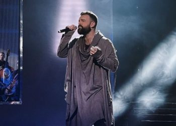 Emocionet që ia përcollën publiku, Alban Ramosajt po ia shërojnë zemrën