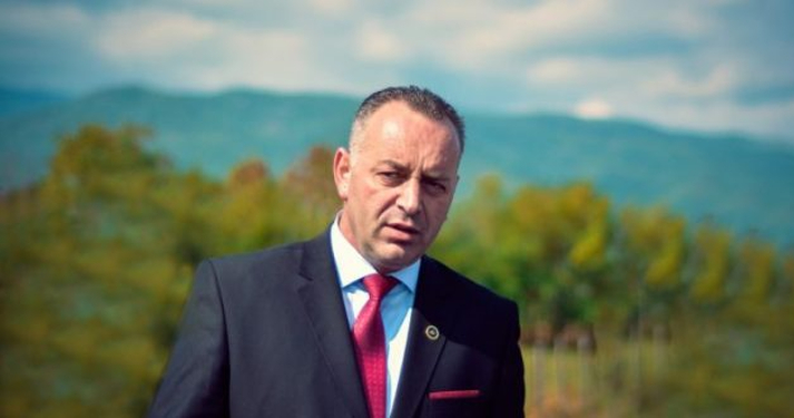 Ramosaj ka një kërkesë për ministrin Aliu