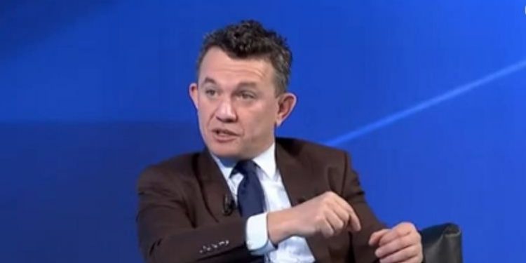 Berat Buzhala tregon arsyen e largimit nga mediumi të cilin e drejtonte