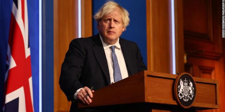 Boris Johnson: Situata me koronavirus, është jashtëzakonisht e vështirë