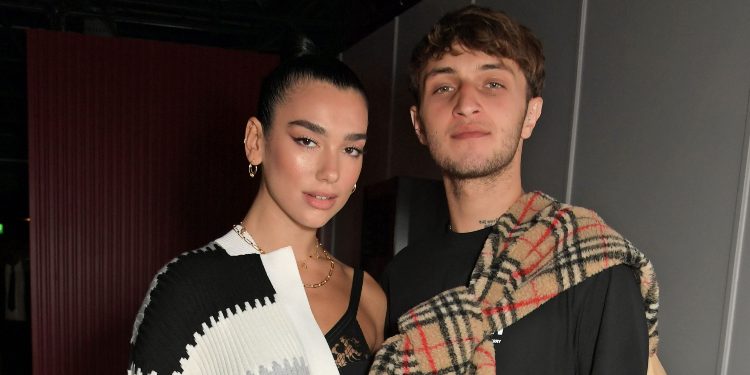 Anwar Hadid konfirmon ndarjen nga këngëtarja kosovare Dua Lipa?