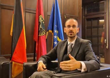 Ajeti: Ka ardhur koha që kosovarët të trajtohen ashtu siç e meritojnë, si evropianë