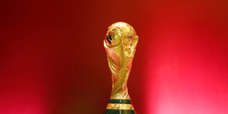 FIFA propozon që të ketë botëror çdo 2 vjet, Lewandowski dhe Mbappe kundërshtojnë