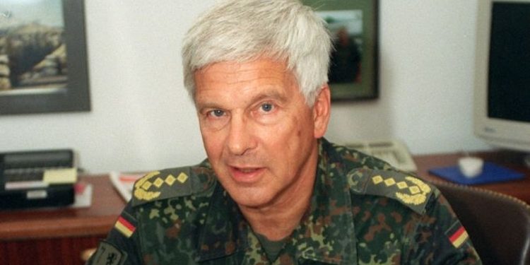 Vdes komandanti i trupave të KFOR-it në Kosovë