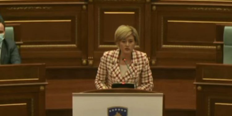 Kusari-Lila: Nuk diskutohet në presion për Ligjin e Pagave