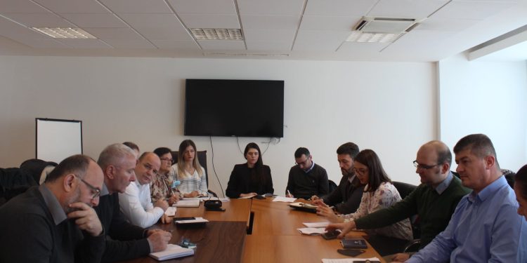 Në Ministrinë e Mjedisit u përgatitën për fazën e 2 të hidrosistemit Ibër-Lepenc