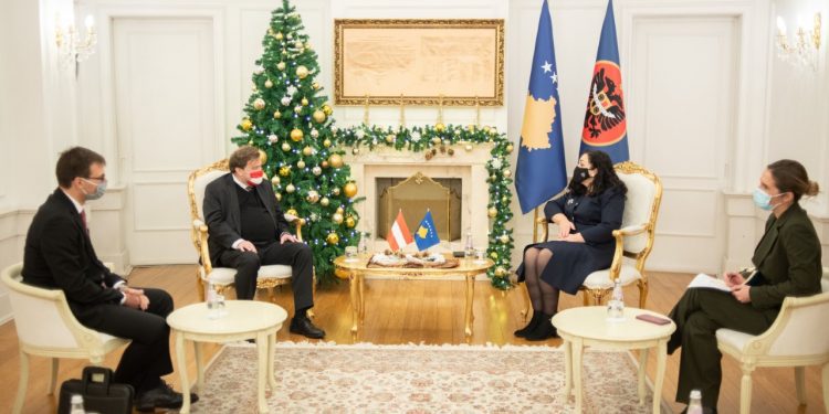 Osmani me ambasadorin austriak, bisedojnë për thellim të bashkëpunimit