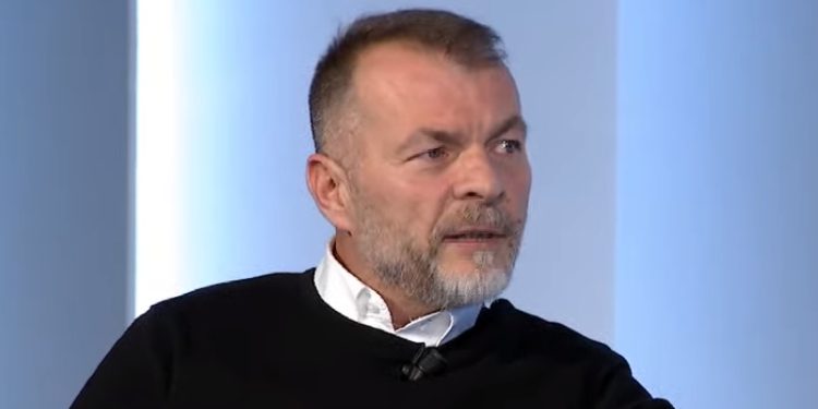 Paçarizi për vrasjet në Deçan: Mund të jetë sulm i organizuar