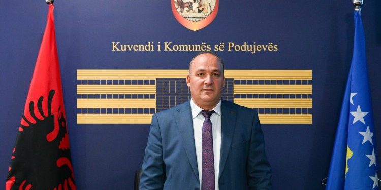 Shpejtim Bulliqi betohet për herë të 2 si kryetar i Podujevës