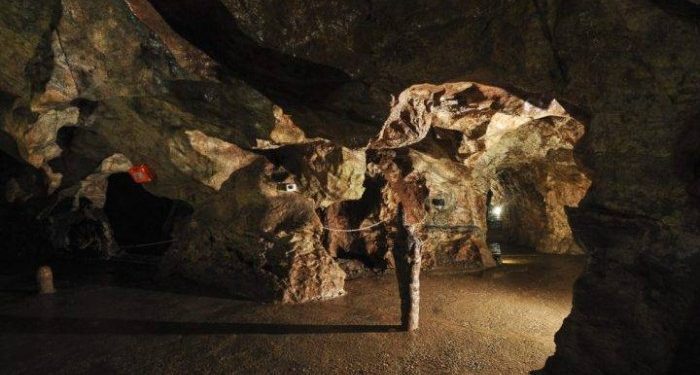 Shpellat janë vendet më pak të eksploruara