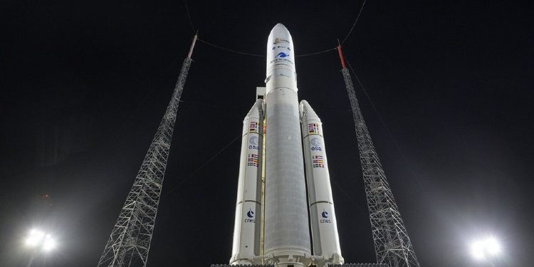 Teleskopi më i madh hapësinor është planifikuar të dalë në orbitë së shpejti