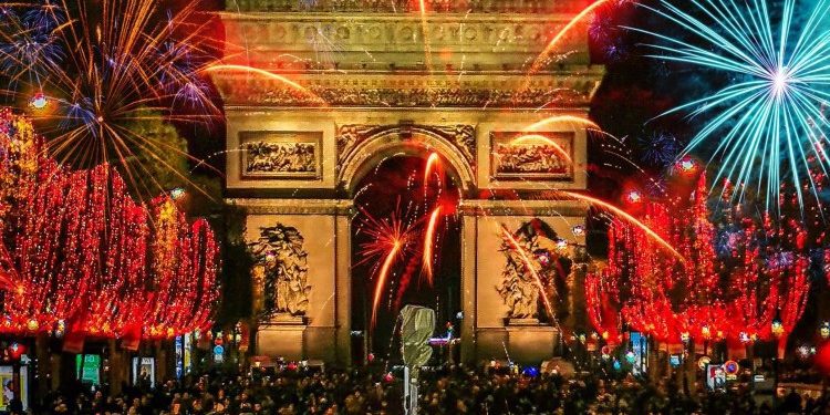 Sonte festohet Viti i Ri, por cilat vende i kanë ndaluar ose zvogëluar festimet në tubime?