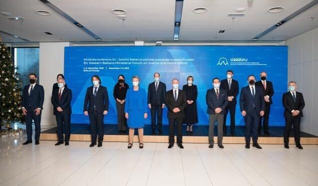 Ministri Sveçla mori pjesë në forumin ministerial në Brdo të Sllovenisë