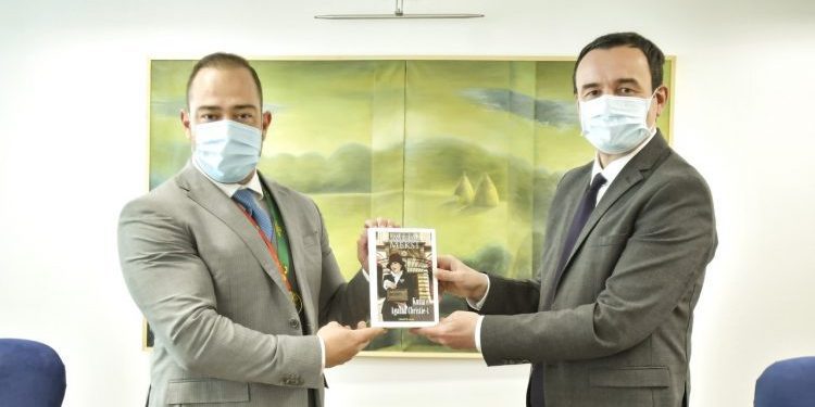 Kryeministri Kurti priti në takim kampionin në Bodybuilding , Marin Meksi