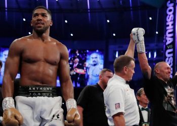 Joshua vjen me një vendim të ri para rimeçit me Usyk